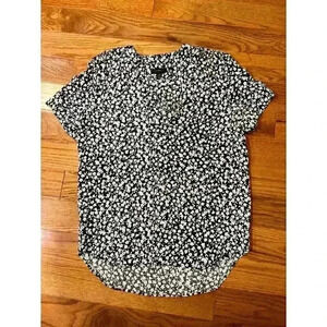 J.Crew XS Navy Floral Blouse Viscose Short Sleeve Light  Airy Top Blouse